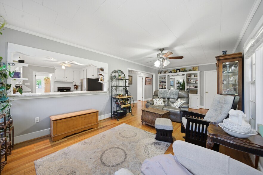 More Photos Of 1650 Dusty Rd, Newberry Winery Vineyard For Sale