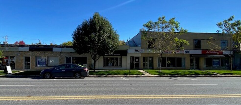 More Photos Of 635-643 S La Grange Rd, La Grange Storefront For Sale