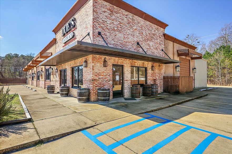 Primary Photo Of 15 Jackson Cir, Florence Restaurant For Sale