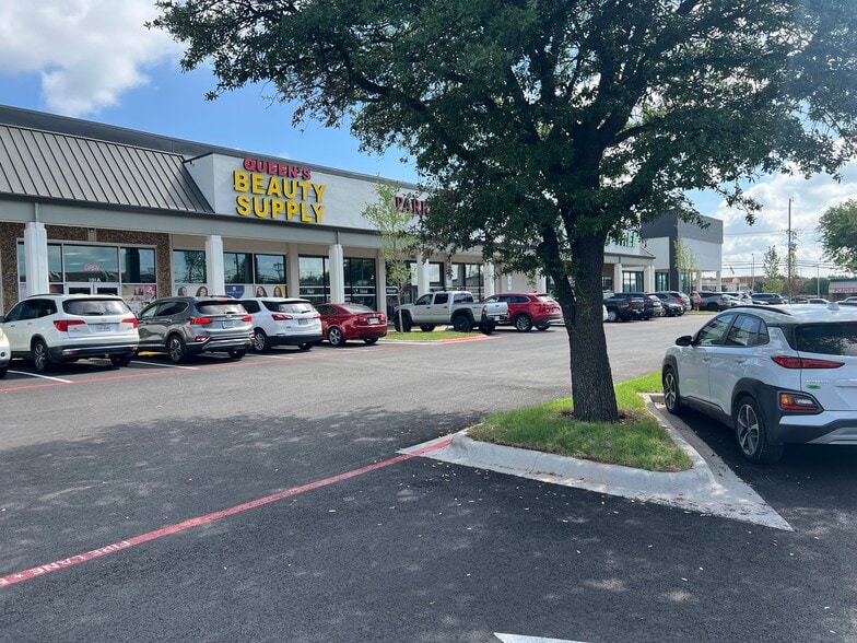 More Photos Of 2109 Parker Rd W, Plano Unknown For Lease