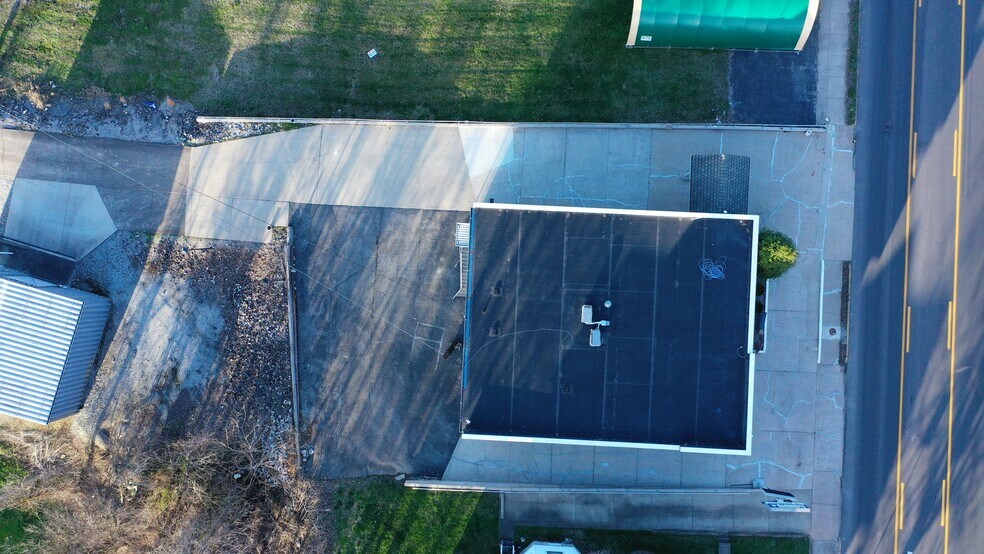 More Photos Of 325 W Main St, Lebanon Office Residential For Sale