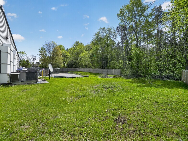 More Photos Of 3391 Main St, Mexico Freestanding For Sale