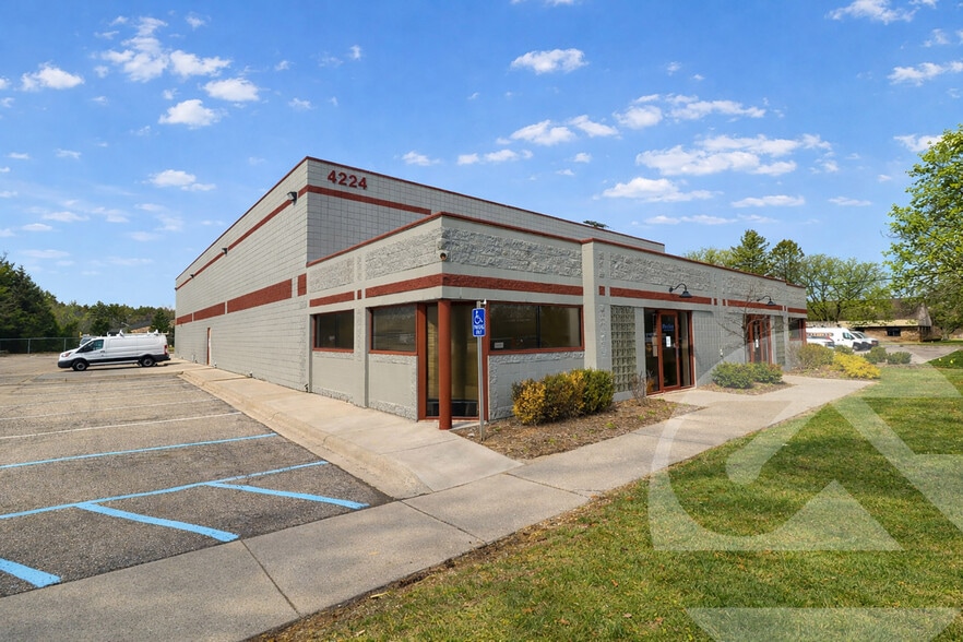 Primary Photo Of 4224 Martin Rd, Commerce Township Warehouse For Lease