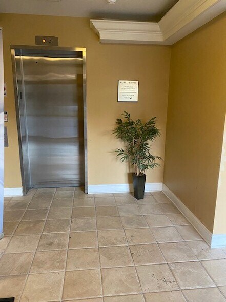 More Photos Of 932 State Rd, Princeton Medical For Lease