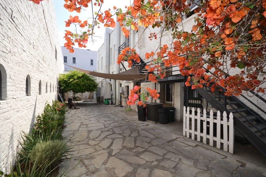 More Photos Of 26-38 S Raymond Ave, Pasadena Storefront Retail Office For Sale