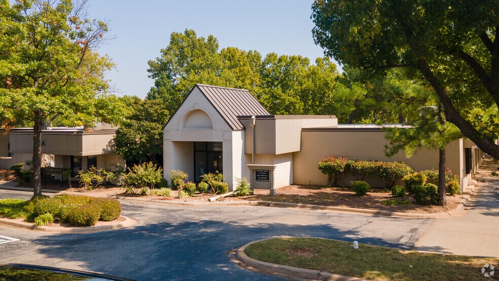 Primary Photo Of 120 N Bryant Ave, Edmond Office For Sale