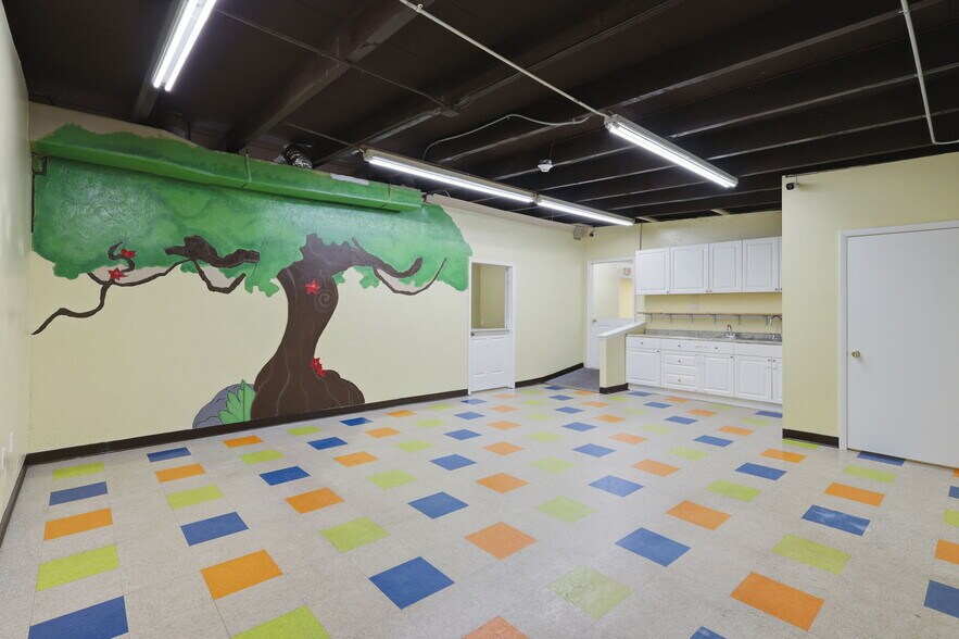 More Photos Of 346 N Volusia Ave, Orange City Office For Lease