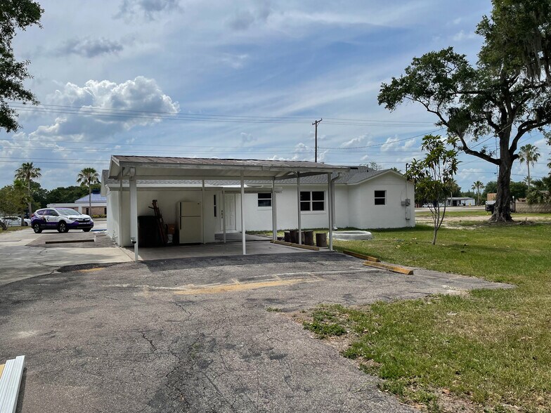 More Photos Of 1005 N Church Ave, Mulberry Medical For Lease