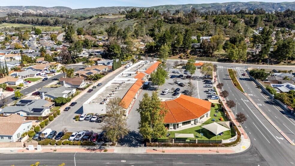 More Photos Of 14711 Princeton Ave, Moorpark Freestanding For Sale