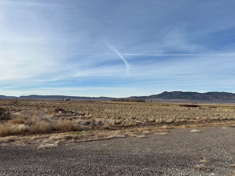 More Photos Of 2700 Kane Springs Rd, Parowan Warehouse For Lease