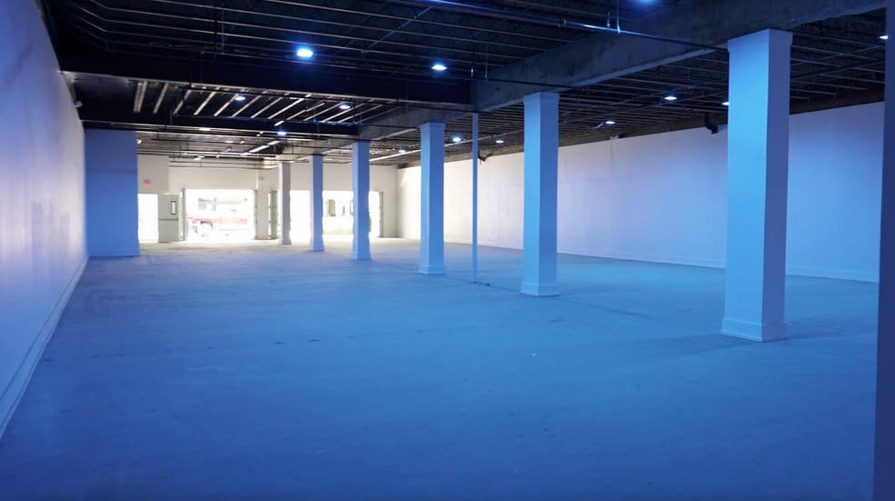 More Photos Of 325 Clematis St, West Palm Beach Restaurant For Lease