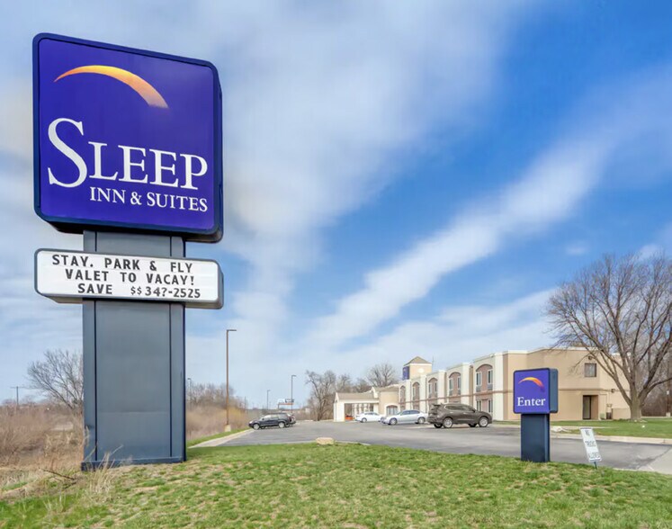 More Photos Of 2525 Abbott Dr, Omaha Hotel For Sale