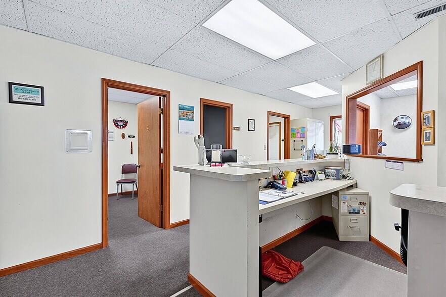 More Photos Of 7102 E Pendleton Pike, Indianapolis Office For Sale