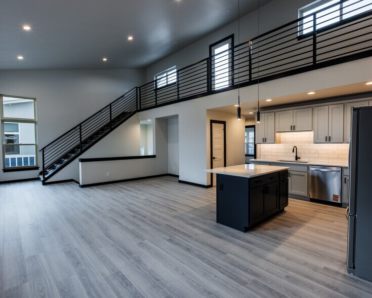 More Photos Of 2998 N 27th Ave, Bozeman Light Manufacturing For Lease