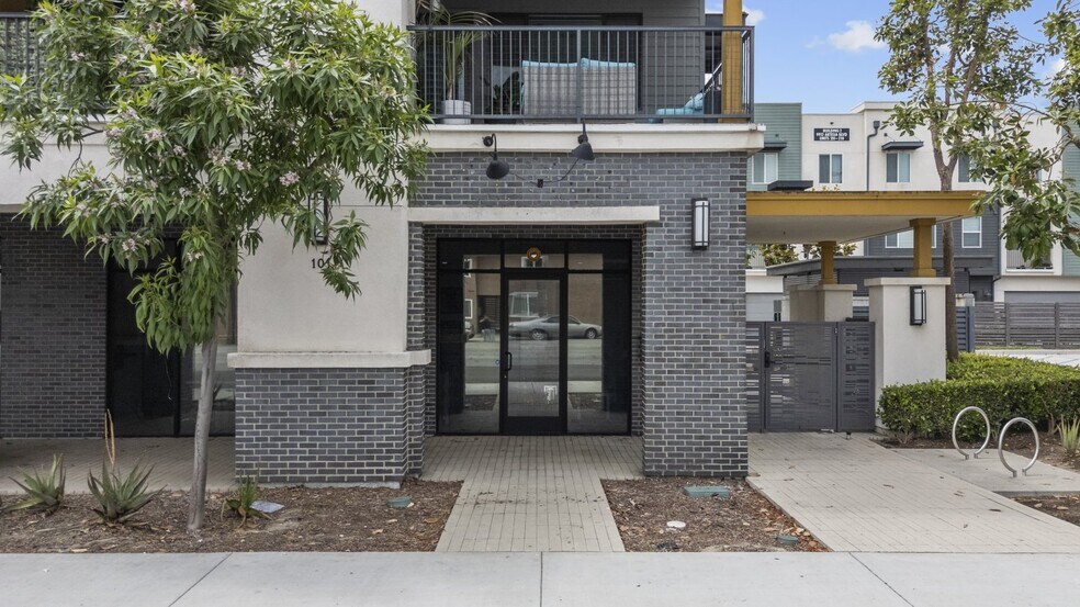 More Photos Of 9908 Artesia Blvd, Bellflower Storefront Retail Office For Sale