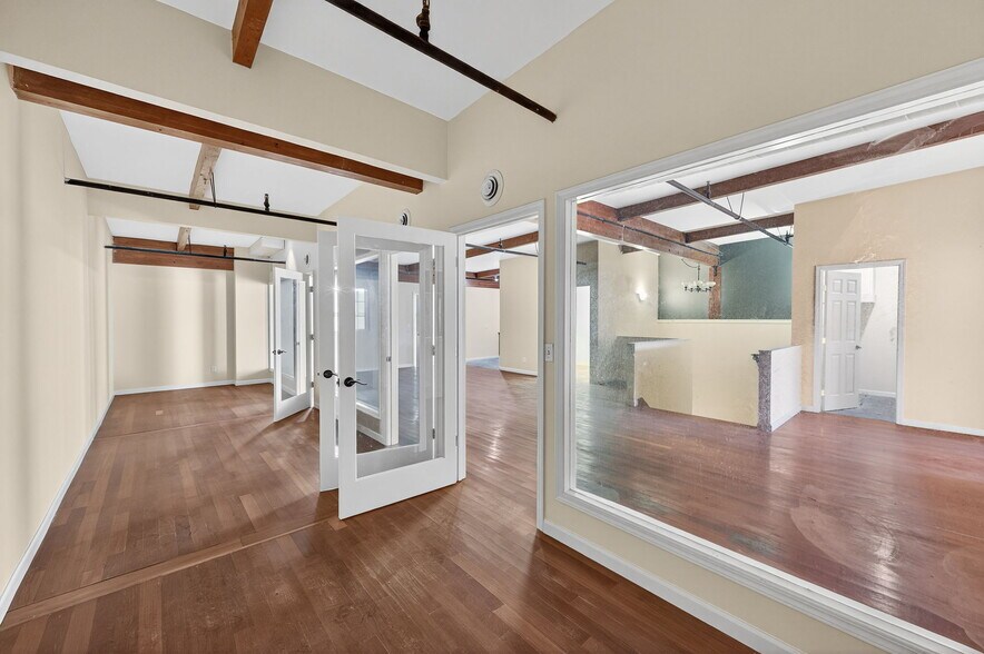 More Photos Of 20 S Linden Ave, South San Francisco Warehouse For Sale