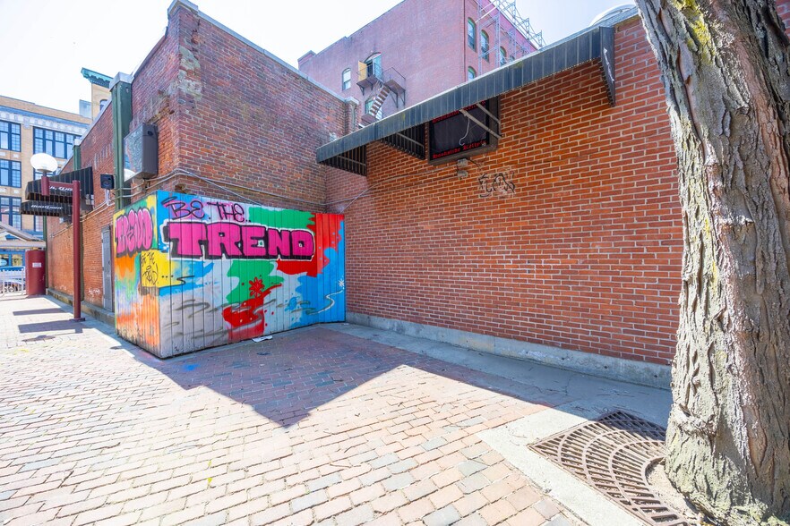 More Photos Of 19 Merrimack St, Lowell Restaurant For Sale