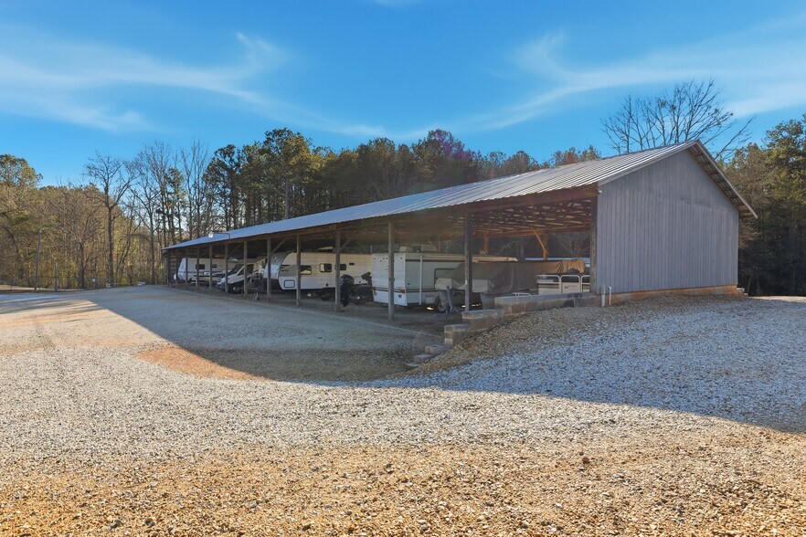 More Photos Of 2540 Silver Shoals rd, Toccoa Flex For Sale