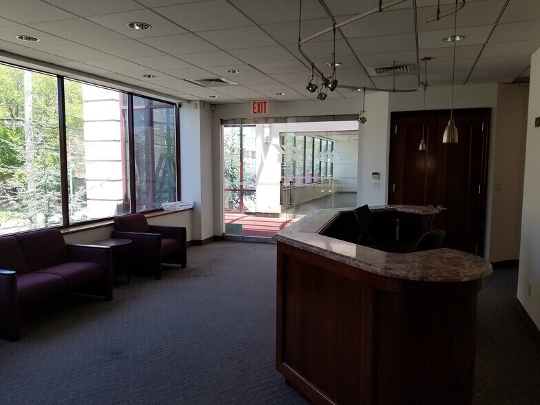 More Photos Of 189-10 Hillside Ave, Hollis Medical For Sale