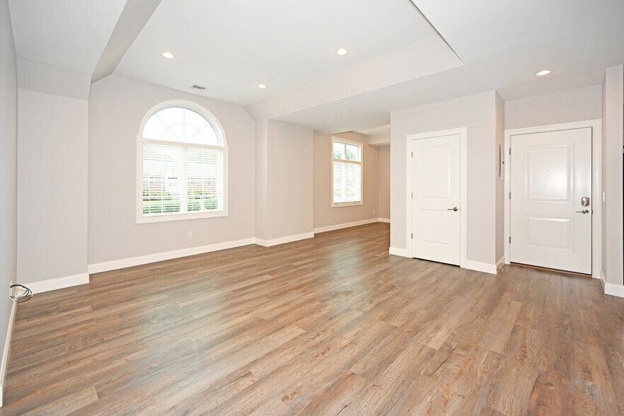 More Photos Of 180-184 Godwin Ave, Midland Park General Retail For Sale