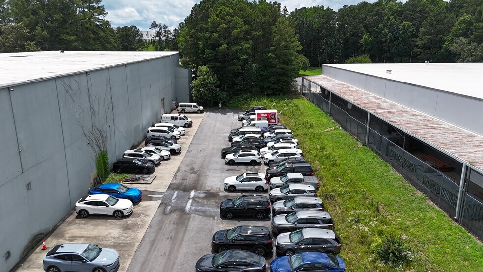 More Photos Of 7295-7403 Graham Rd, Fairburn Distribution For Lease