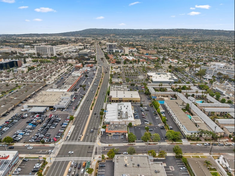 More Photos Of 20805 Hawthorne Blvd, Torrance Veterinarian Kennel For Lease