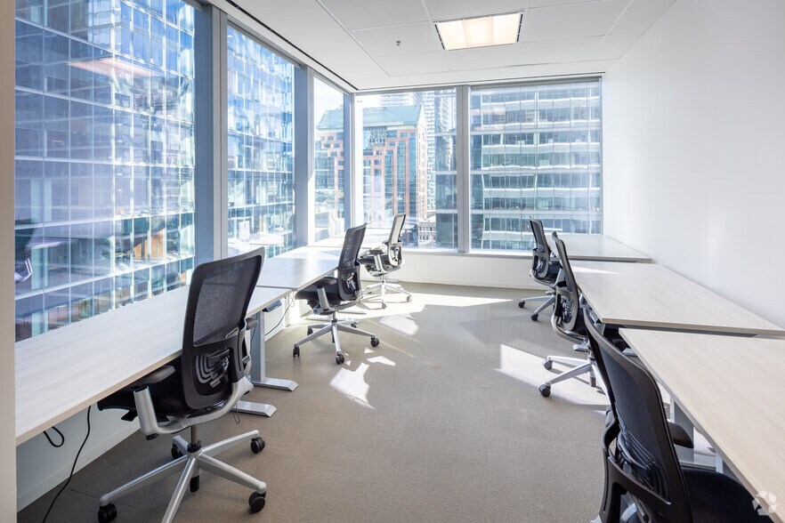More Photos Of 333 Bay St, Toronto Office For Sale