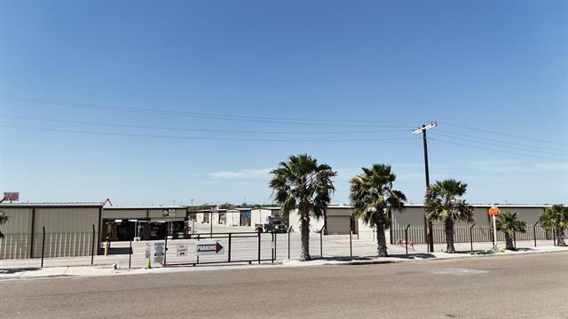 More Photos Of 102 Camino Nuevo, Laredo Warehouse For Sale