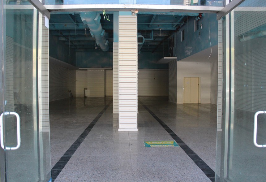 More Photos Of 1750 Pitkin Ave, Brooklyn Storefront Retail Office For Lease