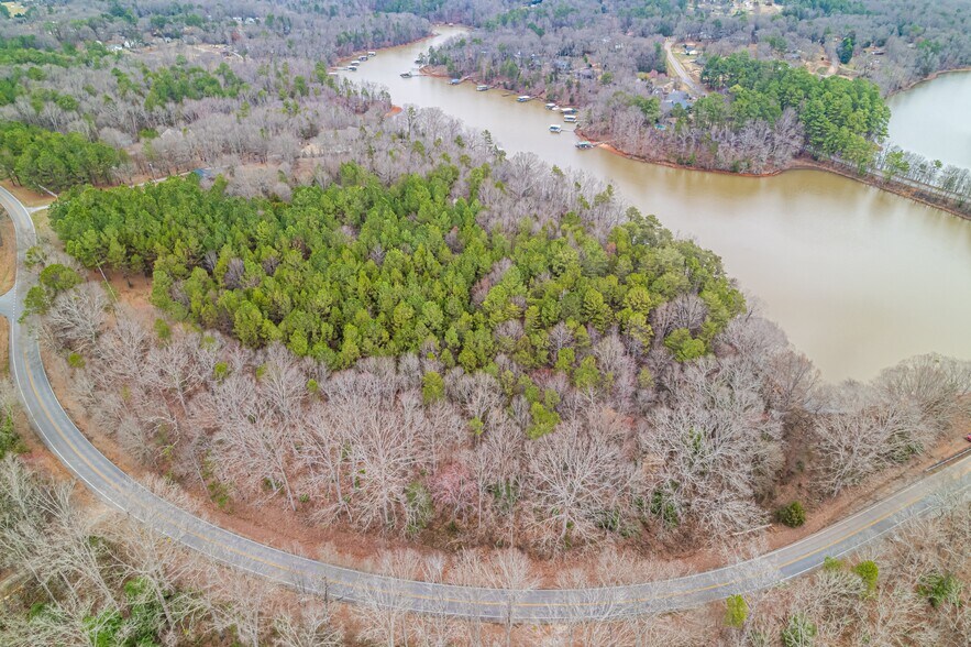 More Photos Of 3306-3308 Centerville Rd, Anderson Land For Sale