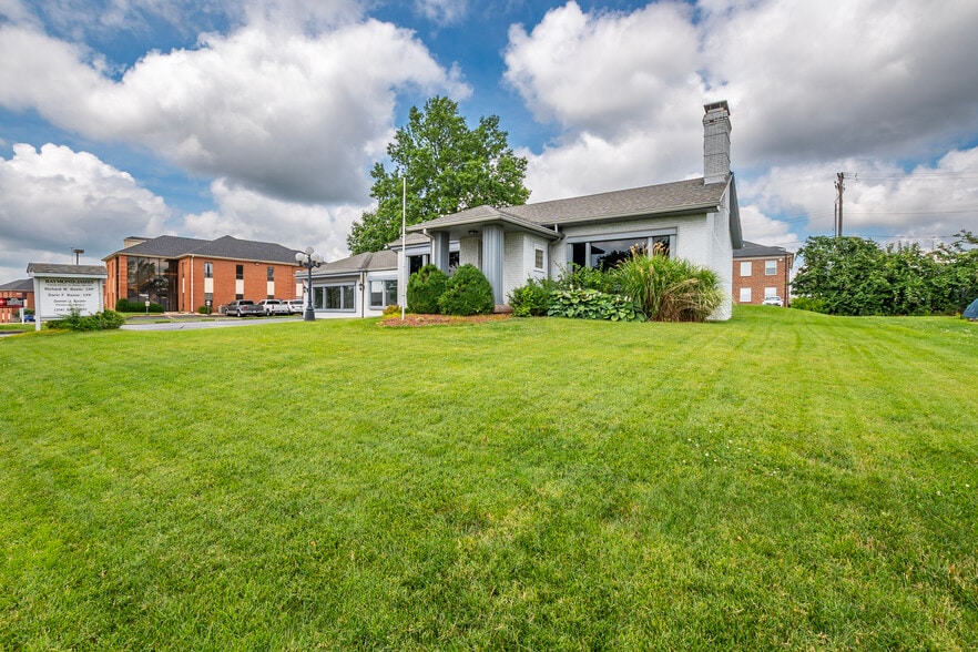 More Photos Of 4163 Crescent Dr, Saint Louis Medical For Sale