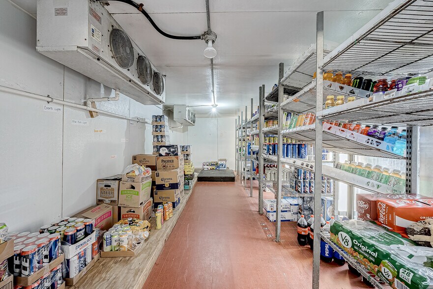 More Photos Of 4310 N Main St, Liberty Convenience Store For Sale