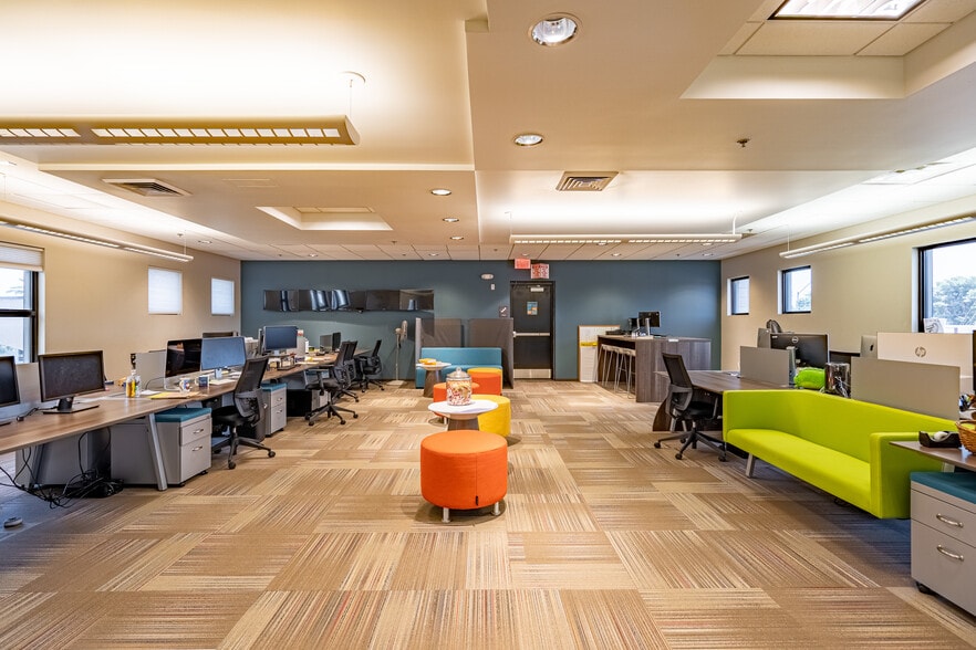 More Photos Of 6135 N 7th St, Phoenix Office For Lease