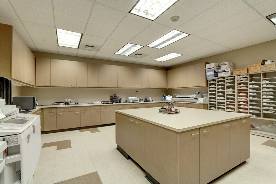 More Photos Of 8678 Concord Center Dr, Englewood Light Manufacturing For Lease