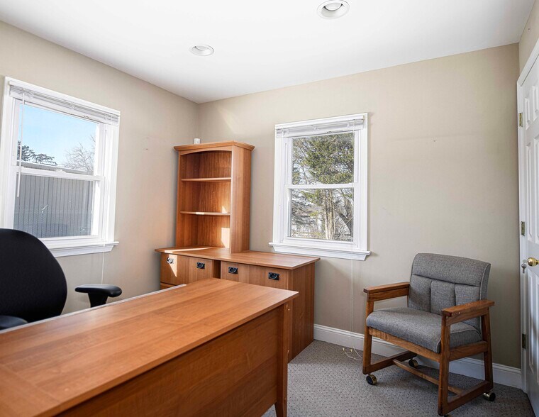 More Photos Of 1379 W Jarrettsville Rd, Forest Hill Office For Sale