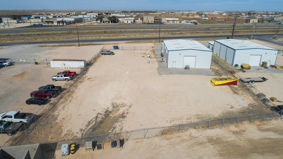 More Photos Of 7907 W Industrial Ave, Midland Warehouse For Lease