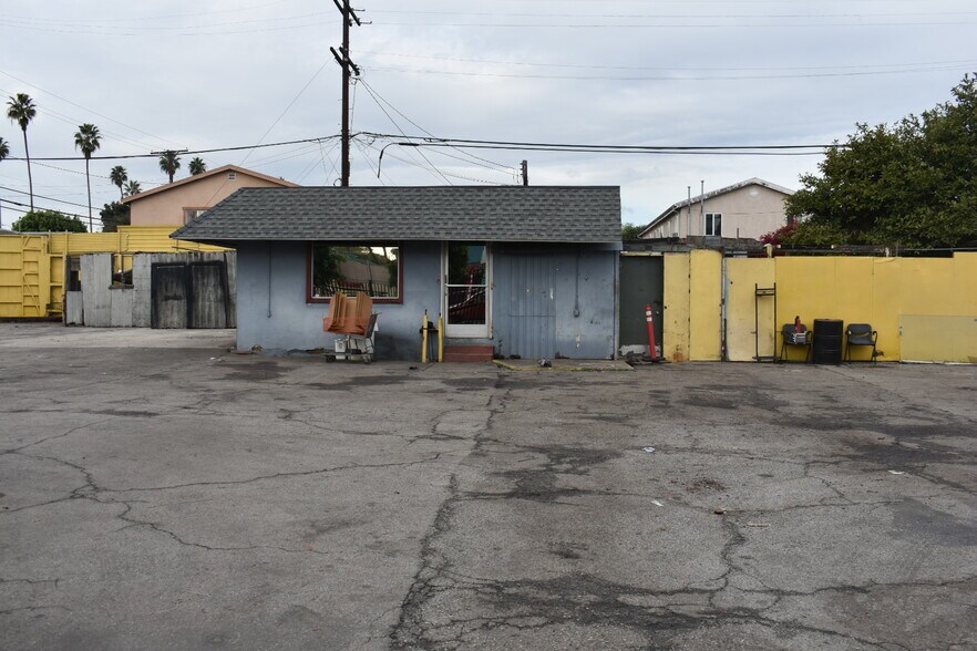 More Photos Of 615 E Manchester Ave, Los Angeles Land For Lease