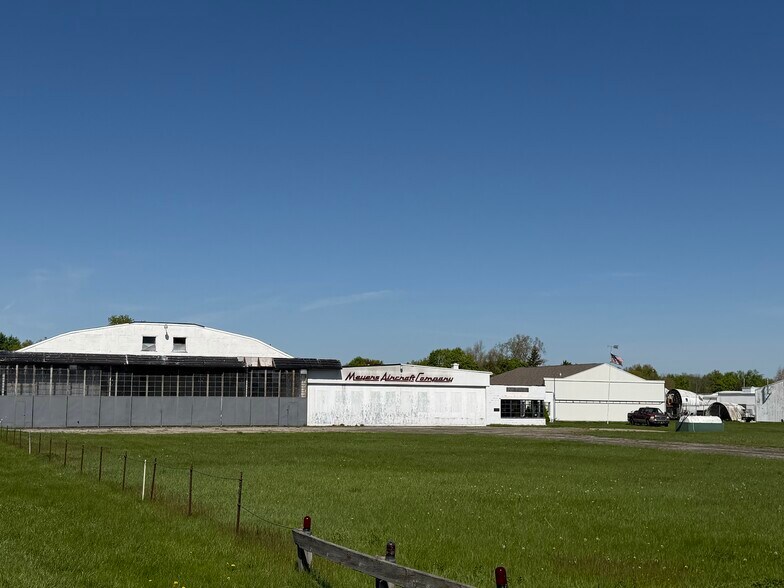 More Photos Of 4330 Macon Hwy, Tecumseh Airport For Sale