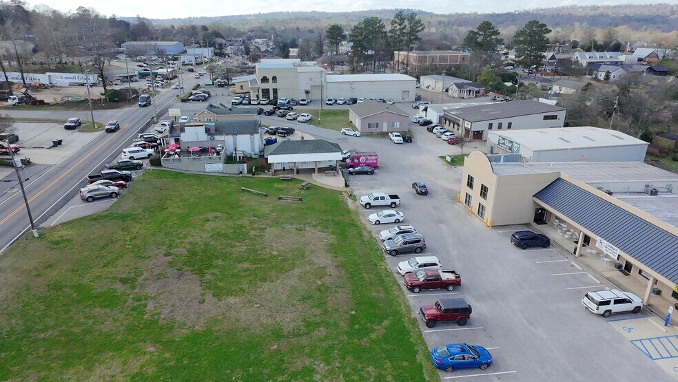 More Photos Of 3242-3258 Cahaba Heights Rd, Birmingham Unknown For Lease