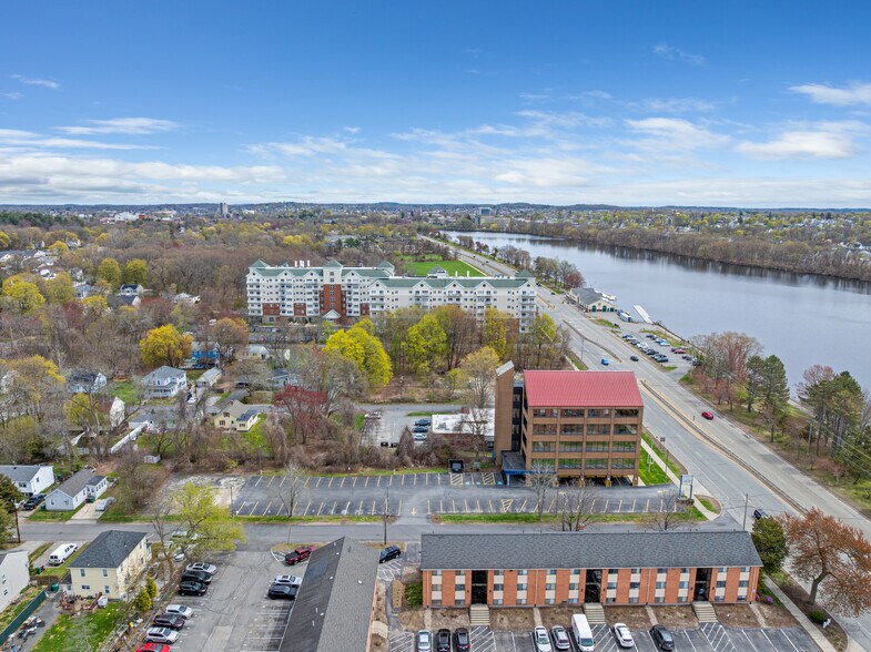 More Photos Of 595 Pawtucket Blvd, Lowell Medical For Lease