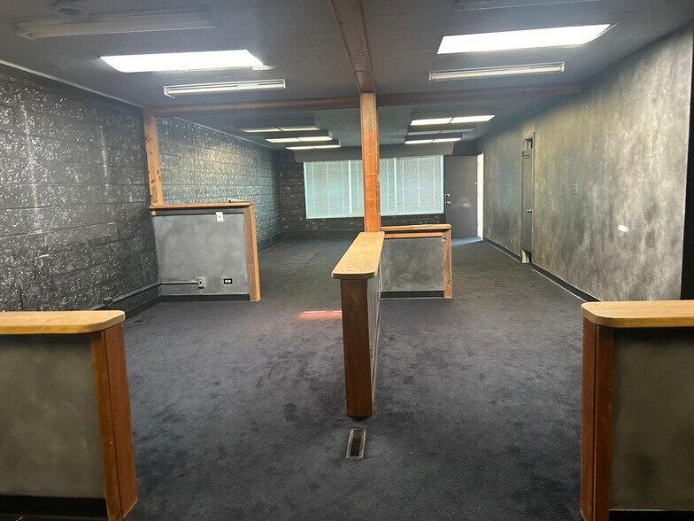 More Photos Of 420 S Federal Blvd, Denver Office For Sale