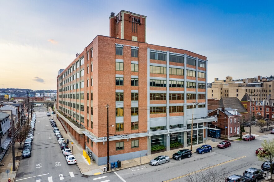 More Photos Of 2100 Wharton St, Pittsburgh Office For Lease