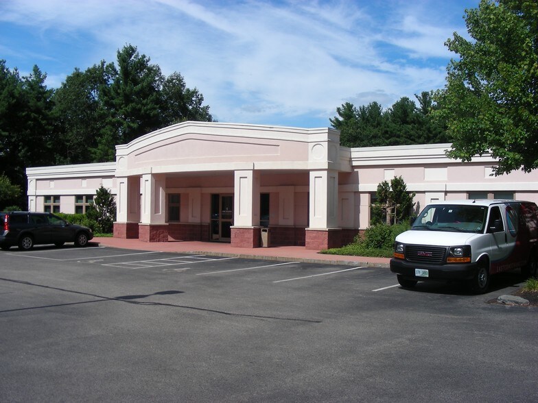 More Photos Of 755 Banfield Rd, Portsmouth Office For Lease
