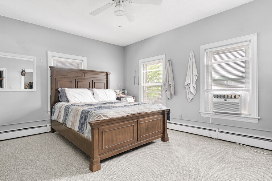 More Photos Of 27 Pike St, West Warwick Storefront Retail Residential For Sale