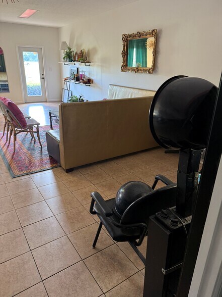 More Photos Of 19351 N Us-19, Thomasville Self Storage For Lease