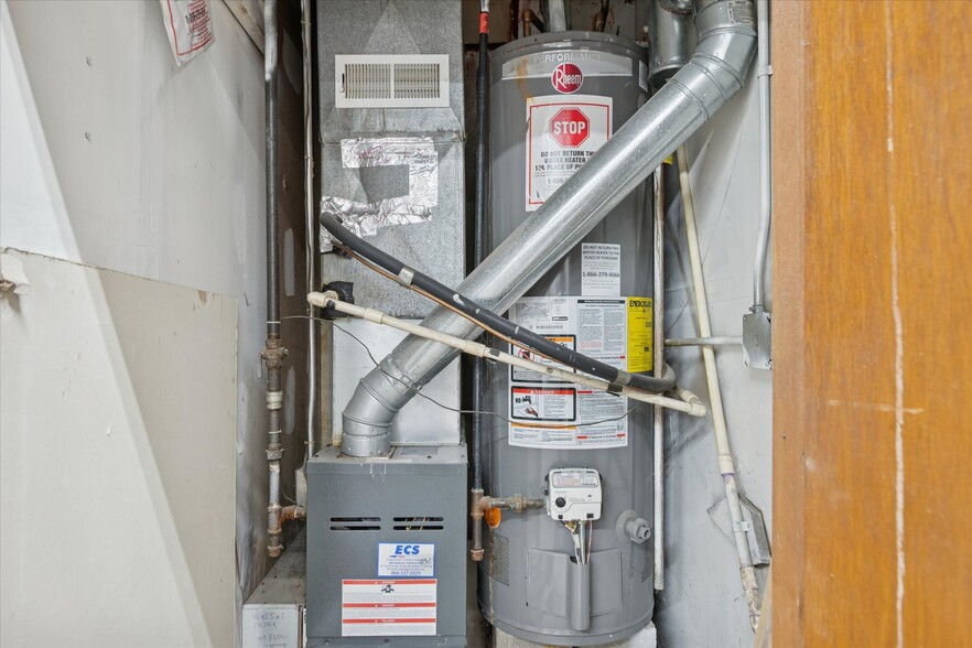 More Photos Of 36050 Goddard Rd, Romulus Auto Repair For Sale