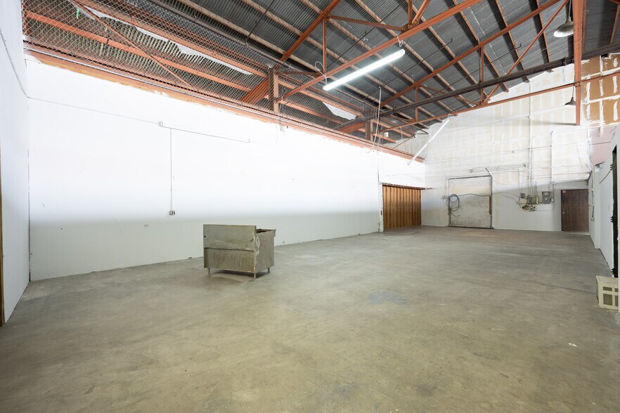 More Photos Of 1400 N C St, Sacramento Warehouse For Lease