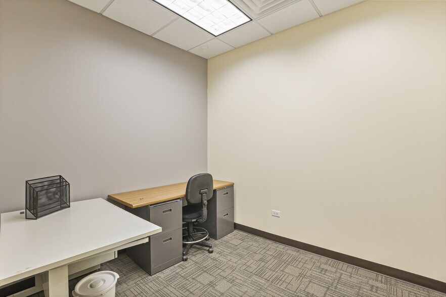 More Photos Of 14489 John Humphrey Dr, Orland Park Medical For Sale