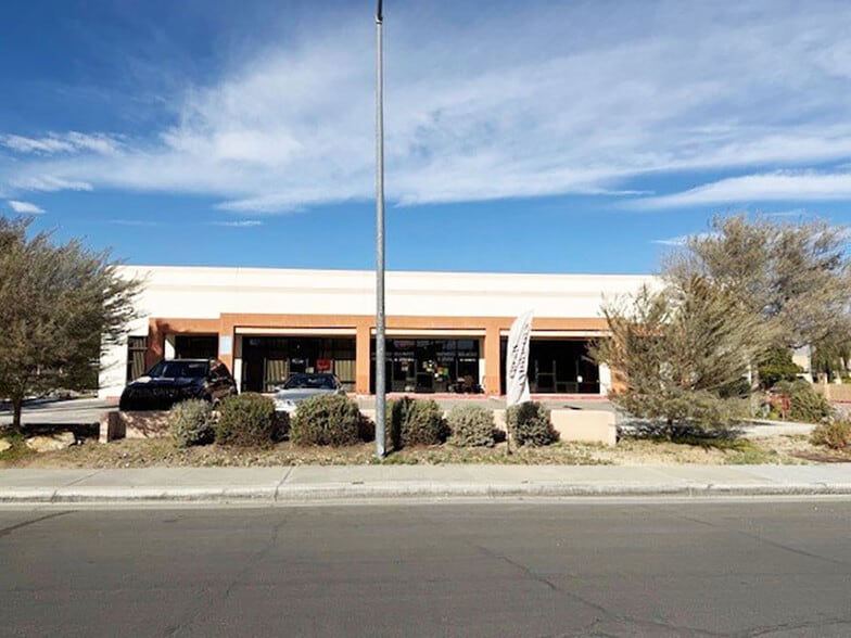 Primary Photo Of 77980 Wildcat Dr, Palm Desert Warehouse For Lease