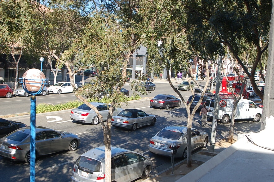 More Photos Of 8720-8722 Santa Monica Blvd, West Hollywood Office Residential For Lease